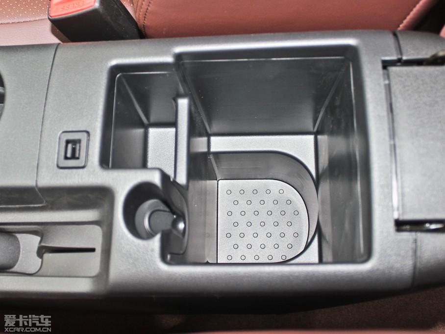 2013���п� 2.0XV CVT���(��)