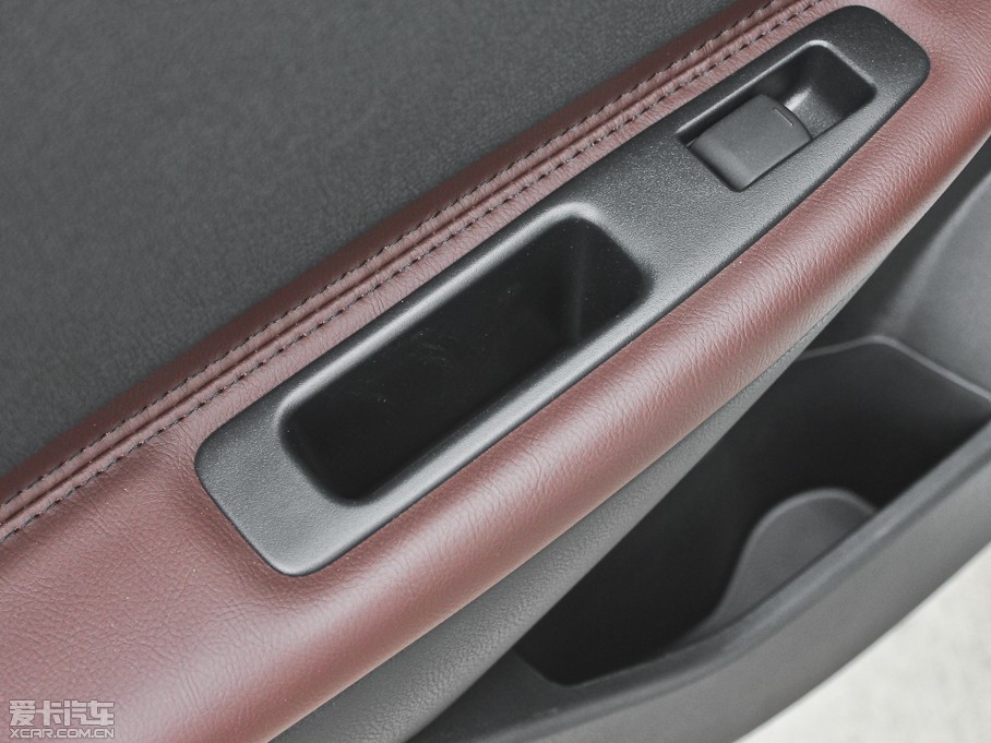 2013���п� 2.0XV CVT���(��)