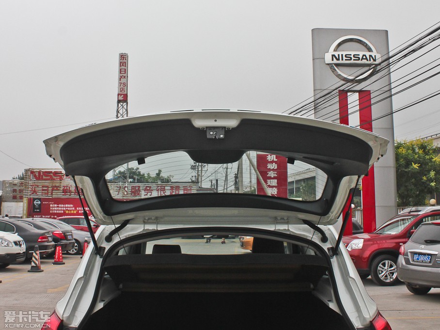 2013���п� 2.0XV CVT���(��)