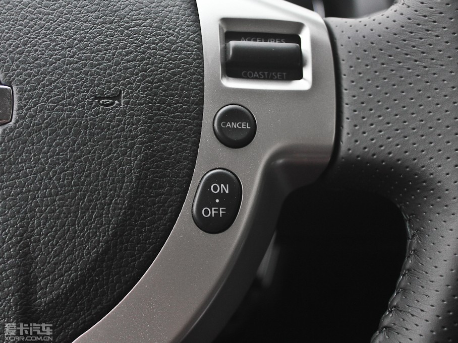 2013���п� 2.0XV CVT���(��)