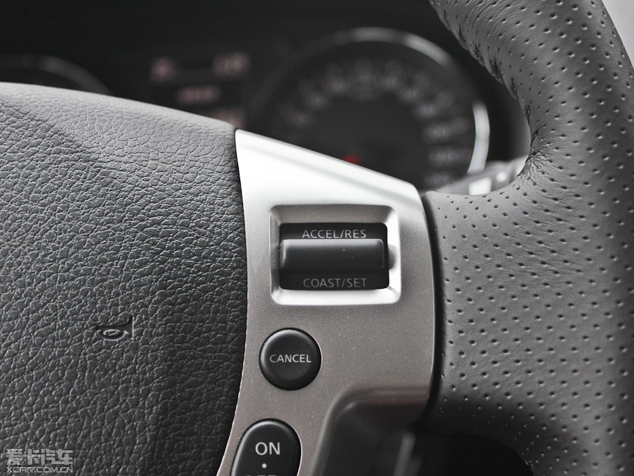 2013���п� 2.0XV CVT���(��)