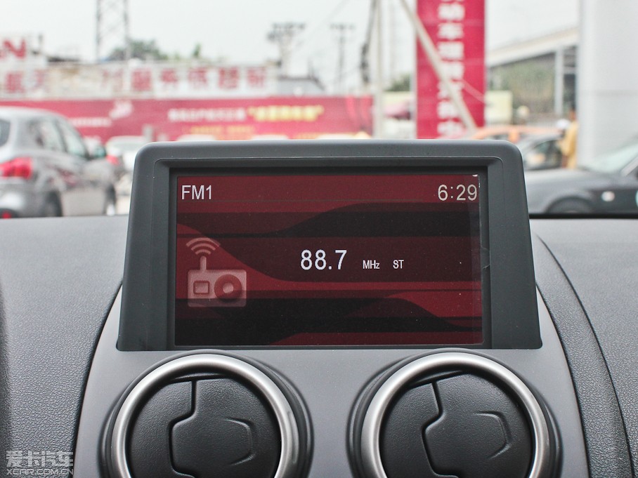 2013���п� 2.0XV CVT���(��)