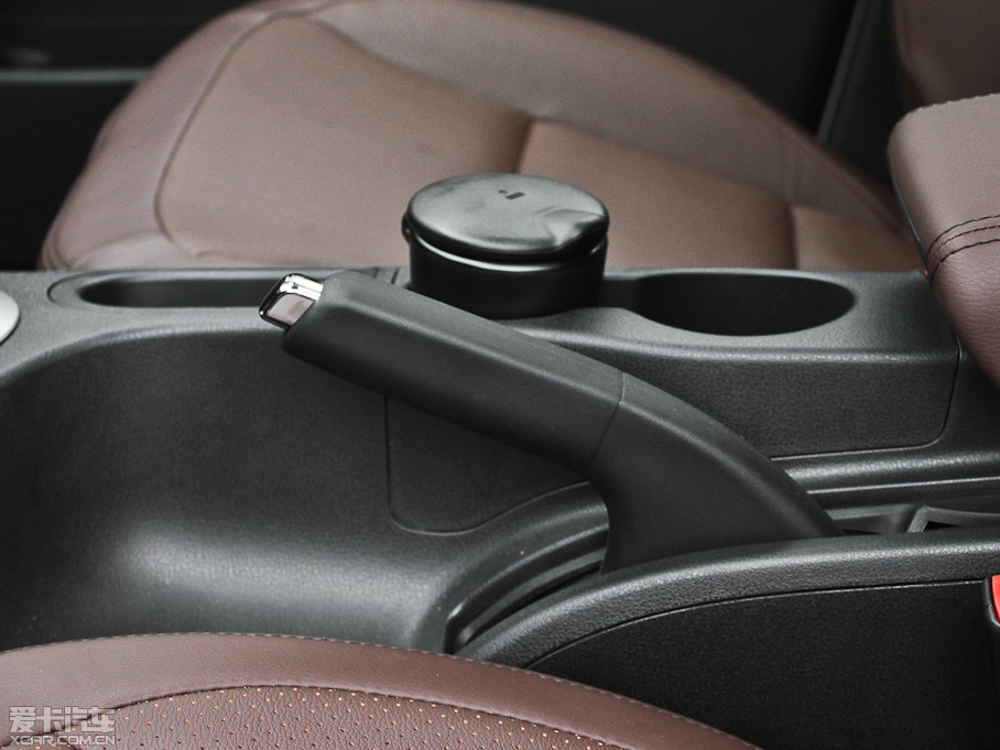 2013���п� 2.0XV CVT���(��)