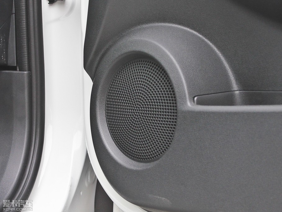 2013���п� 2.0XV CVT���(��)