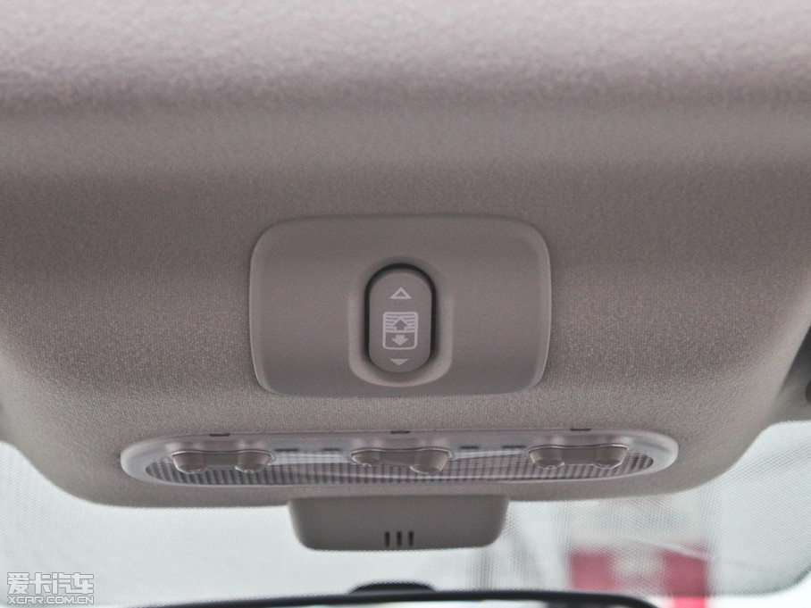 2013���п� 2.0XV CVT���(��)