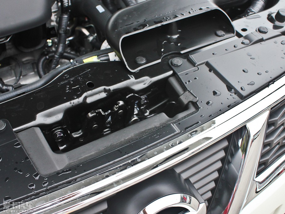 2013���п� 2.0XV CVT���(��)