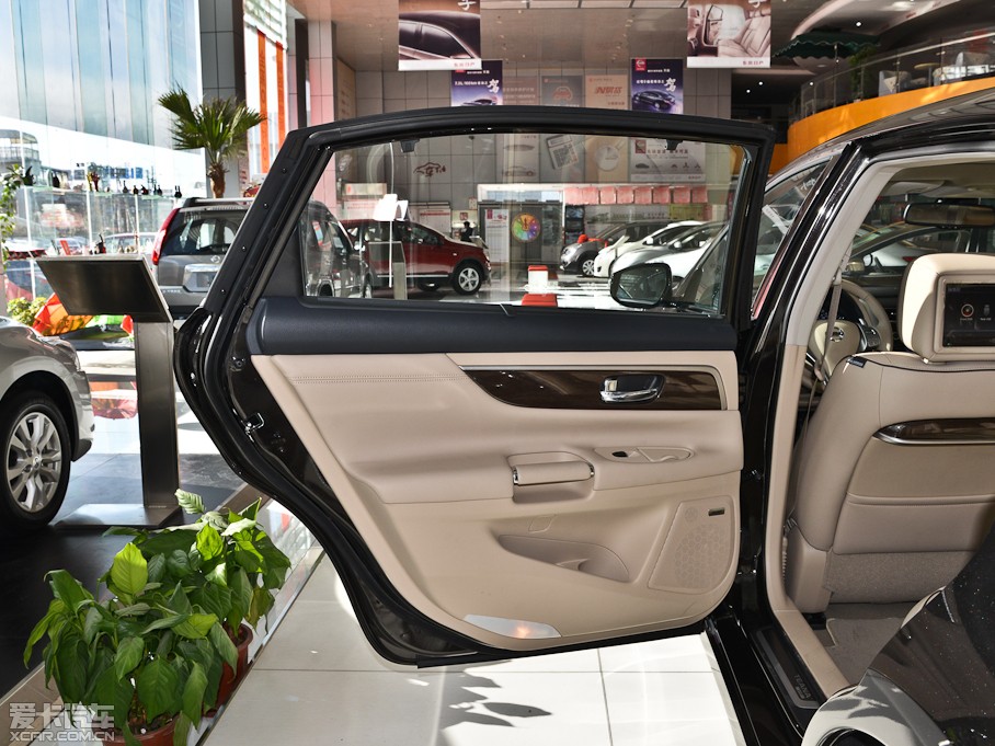 2014[  2.5XV VIPI(lng)