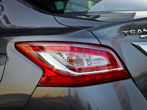 2014 2.5XV VIPI ^