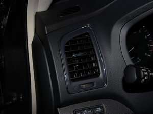 2014 2.5XV VIPI п؅^