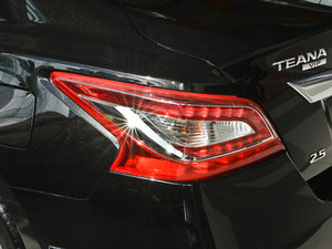 2014 2.5XV VIPI ^