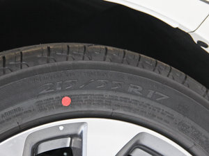 2014 2.5XV NAVIŰ ^