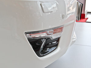 2014 2.5XV NAVIŰ ^