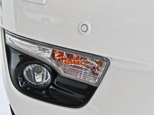 2014 2.5XV NAVIŰ ^