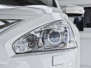 2014 2.5XV NAVIŰ 