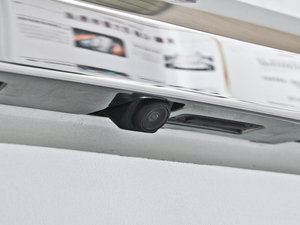 2014 2.5XV NAVIŰ ^