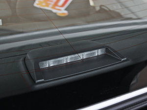 2014 2.5XV NAVIŰ ^