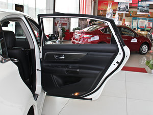 2014 2.5XV NAVIŰ g