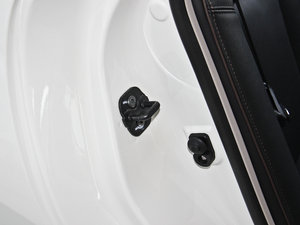 2014 2.5XV NAVIŰ g