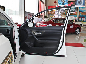 2014 2.5XV NAVIŰ g