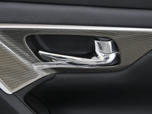 2014 2.5XV NAVIŰ g