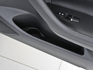 2014 2.5XV NAVIŰ g