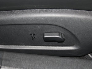 2014 2.5XV NAVIŰ g