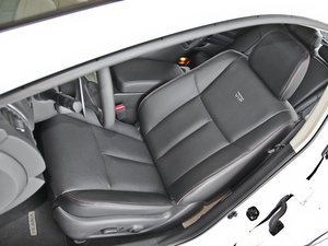 2014 2.5XV NAVIŰ g