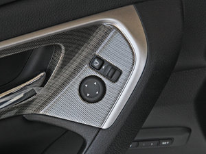 2014 2.5XV NAVIŰ g