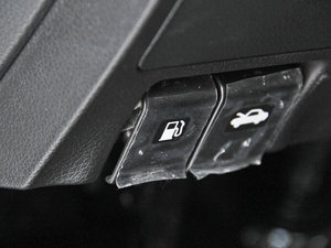 2014 2.5XV NAVIŰ g