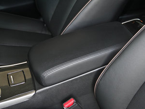 2014 2.5XV NAVIŰ 