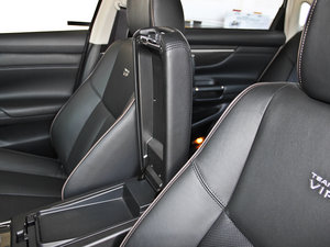 2014 2.5XV NAVIŰ g