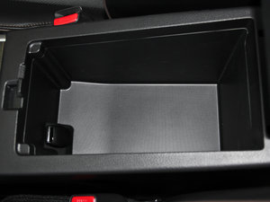 2014 2.5XV NAVIŰ g