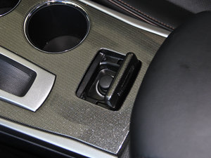 2014 2.5XV NAVIŰ g