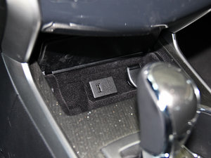 2014 2.5XV NAVIŰ g