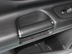 2014 2.5XV NAVIŰ g