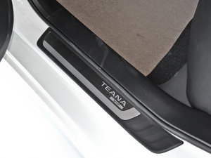 2014 2.5XV NAVIŰ g