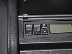 2014 2.5XV NAVIŰ g