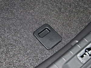 2014 2.5XV NAVIŰ g