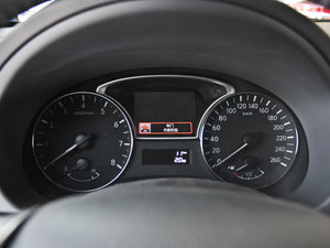 2014 2.5XV NAVIŰ x