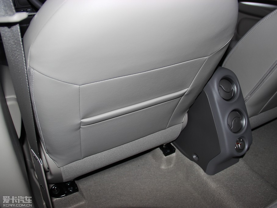 2014��ꖹ� 1.5XE CVT���m��