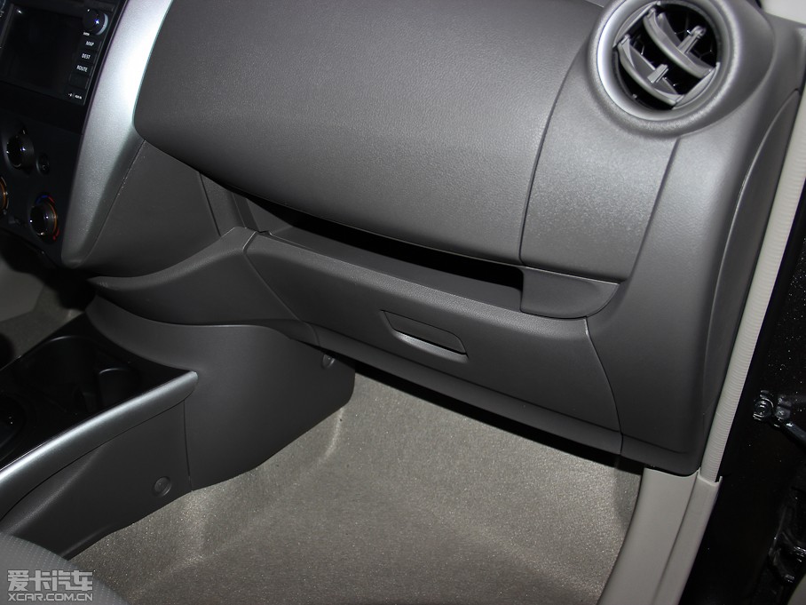 2014��ꖹ� 1.5XE CVT���m��