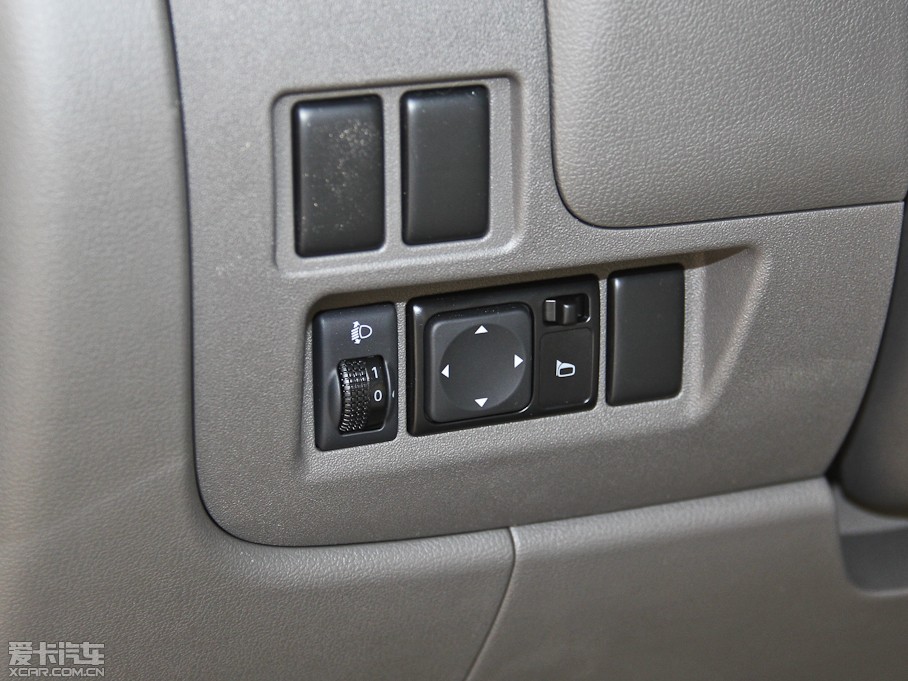 2014��ꖹ� 1.5XV CVT���F��