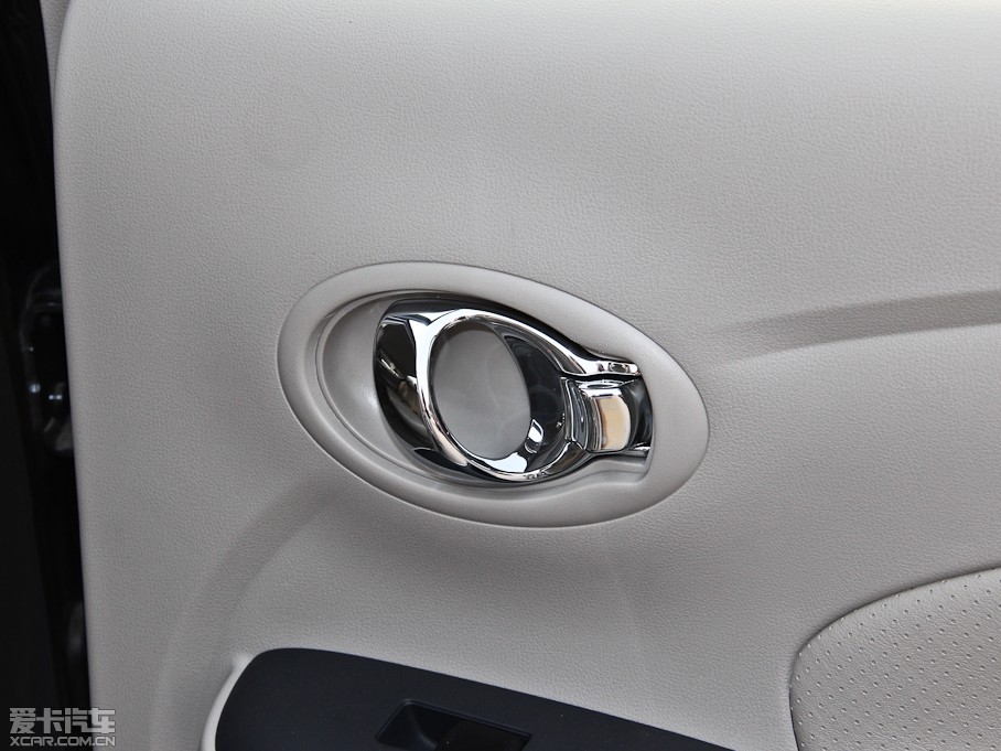 2014��ꖹ� 1.5XV CVT���F��