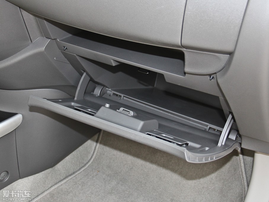 2014��ꖹ� 1.5XV CVT���F��