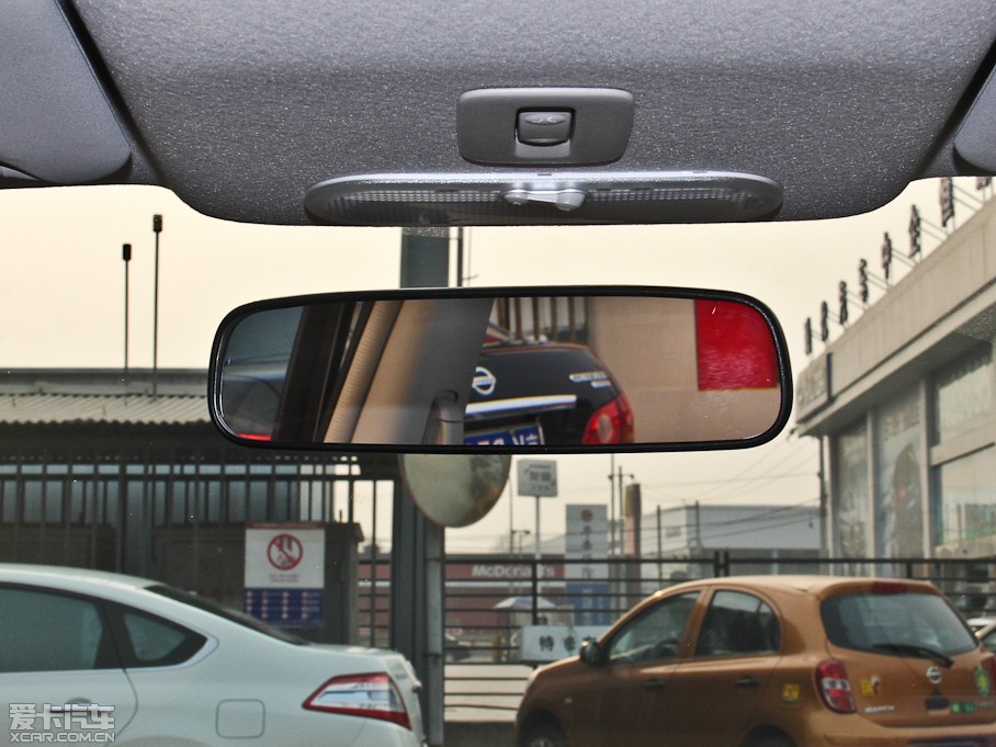 2014��ꖹ� 1.5XV CVT���F��