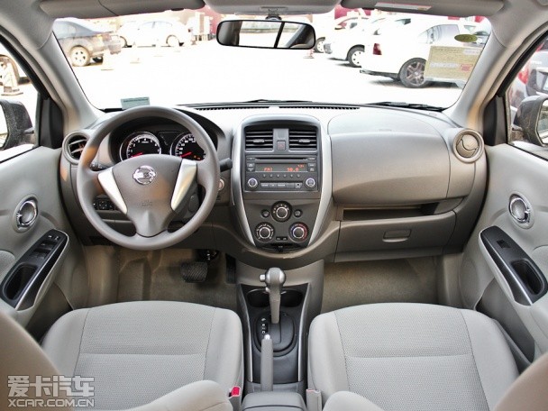 東風(fēng)日產(chǎn)2014款陽(yáng)光