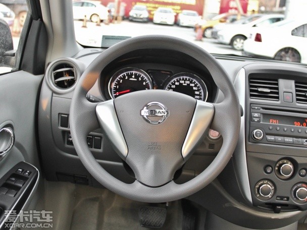 東風(fēng)日產(chǎn)2014款陽(yáng)光