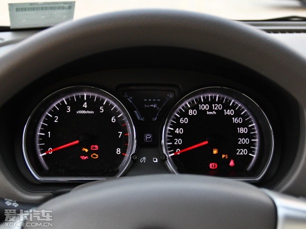 東風(fēng)日產(chǎn)2014款陽(yáng)光