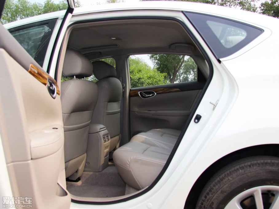 2014 1.6XV CVT