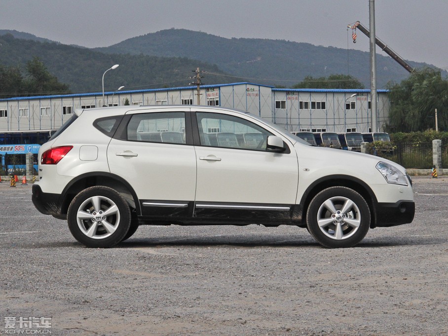 2015п 2.0XV CVT